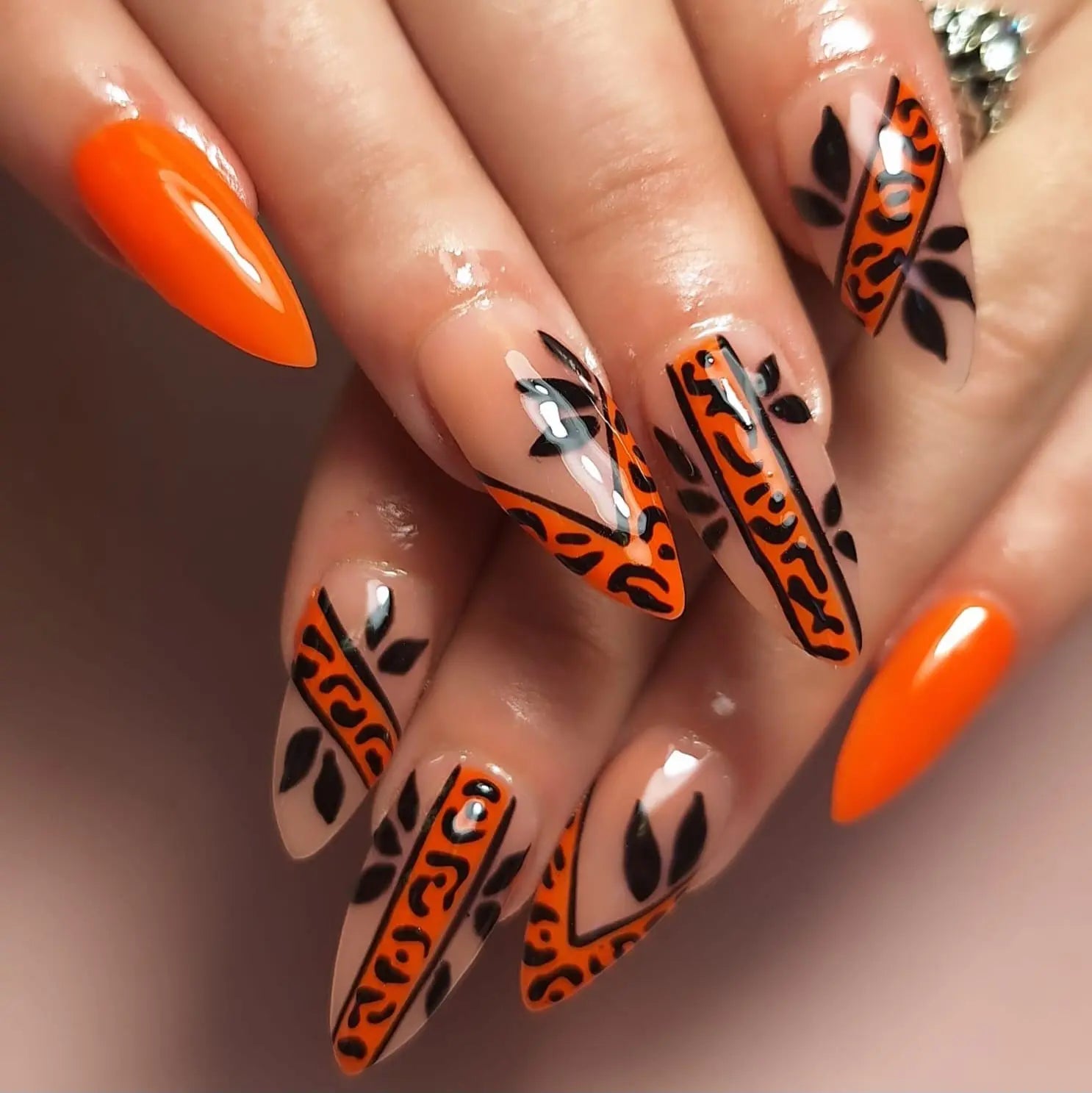 Jaffa Cake - UGGP-A0698 Urban Graffiti Gel Polish 15ml   Naio Nails
